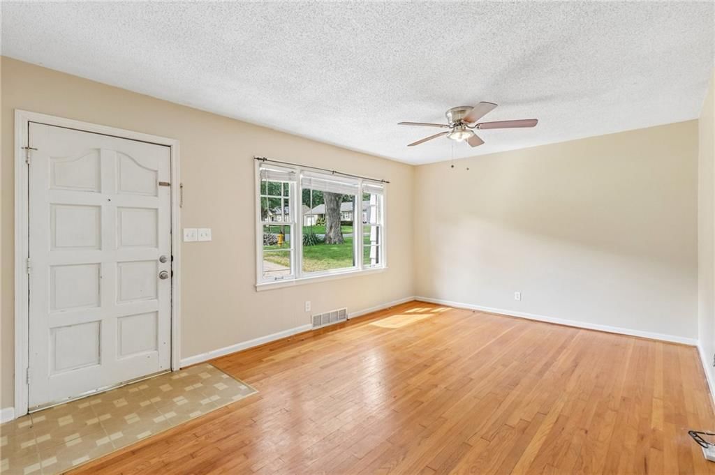 6201 Cedar Street — photo 4
