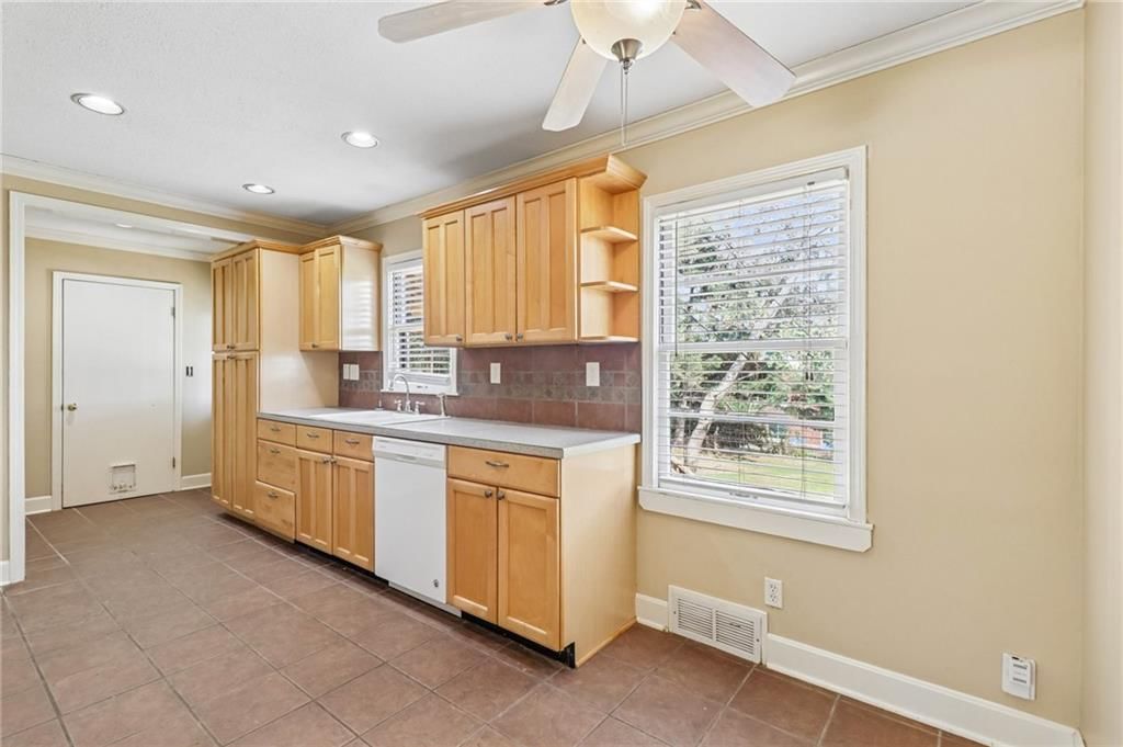 6201 Cedar Street — photo 8