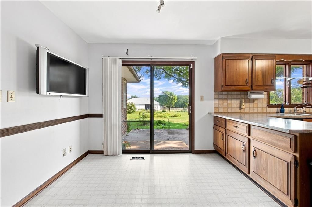 5460 W 175th Street — photo 11