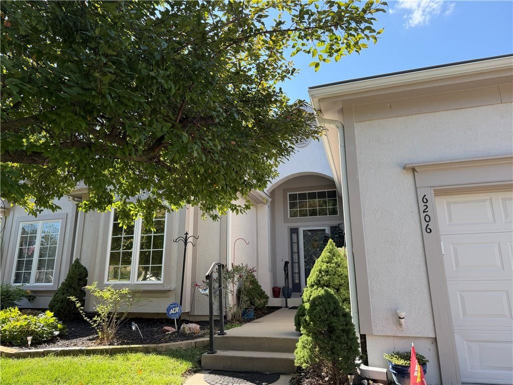 6206 NW 79th Street, Kansas City, MO: listing photo 3