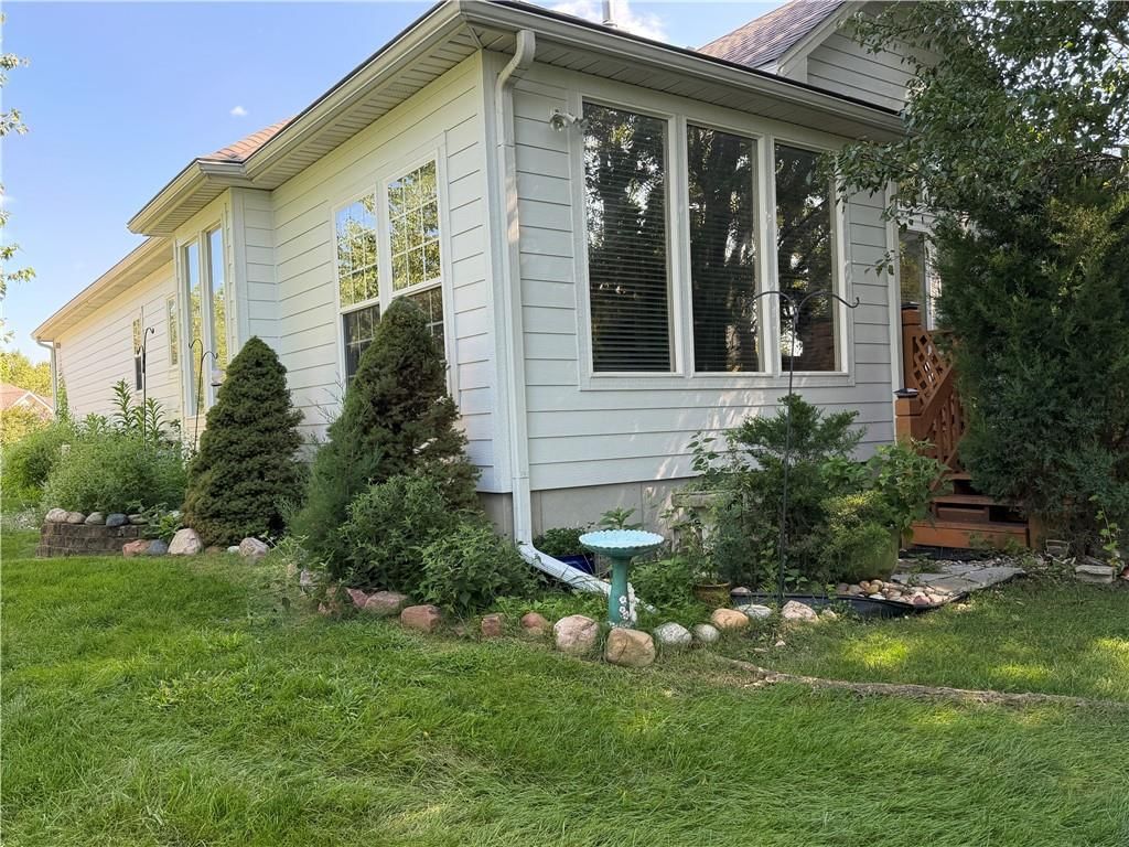 Photo 8 of 12 - 6206 NW 79th Street, Kansas City, MO 64151