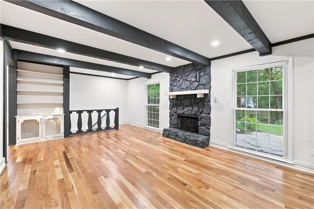 Photo 18 of 56 - 8143 NW Beaman Drive, Kansas City, MO 64151