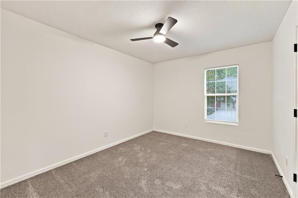 Photo 21 of 56, 8143 NW Beaman Drive, Kansas City, MO 64151