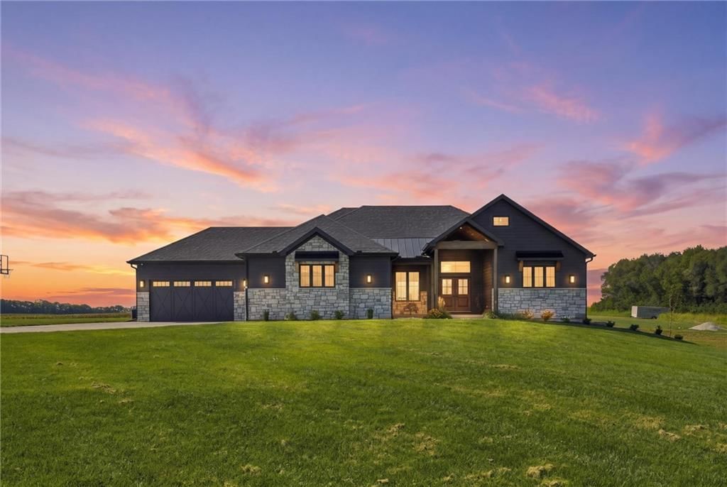 7129 NE State Route 92 Highway, Smithville, MO