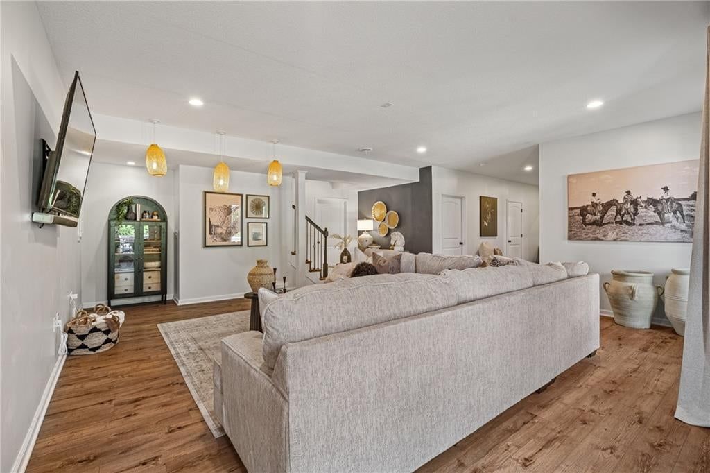 11322 Kimball Avenue — photo 32
