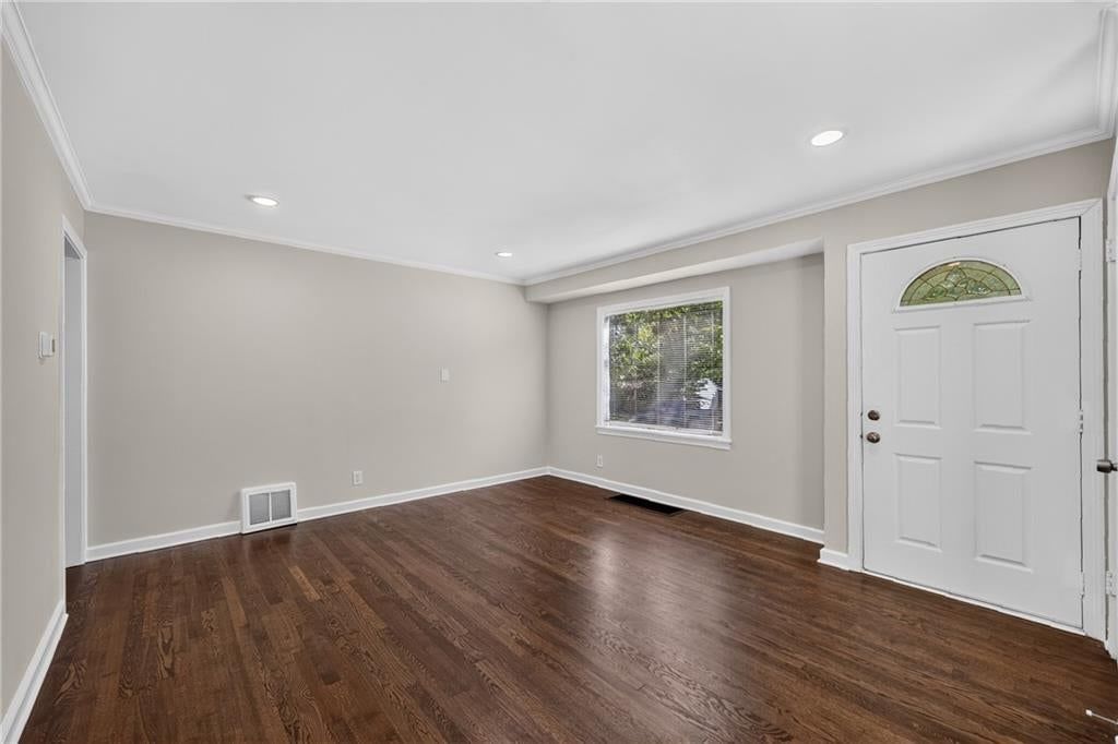 610 W 88th Terrace — photo 5