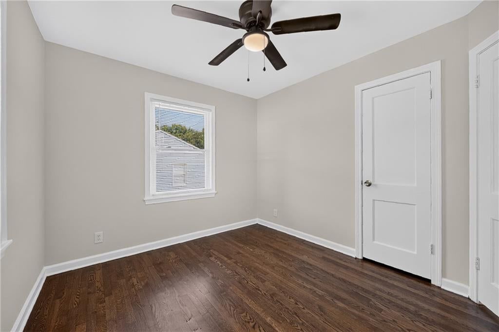 610 W 88th Terrace — photo 18