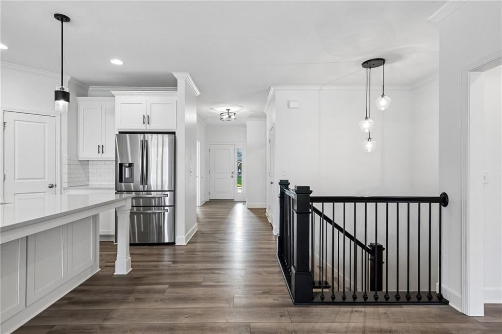 Photo 4 of 53 - 16236 Broadmoor Street, Overland Park, KS 66085
