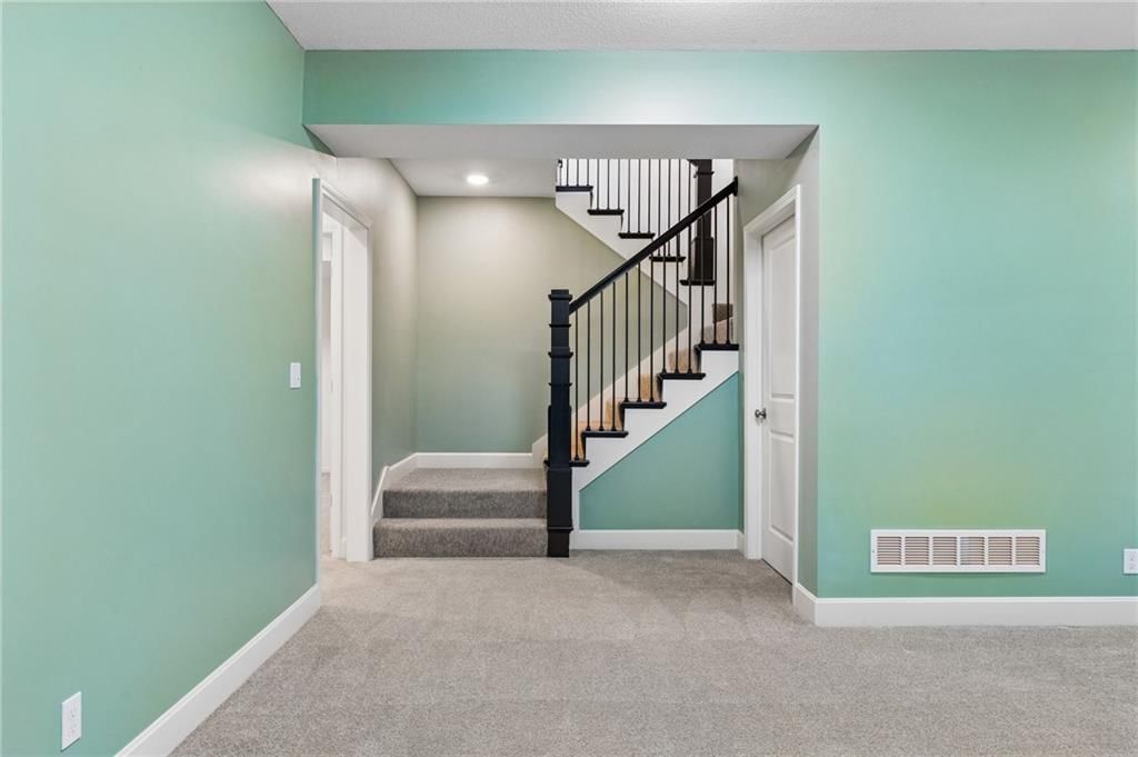 Photo 32 of 53 - 16236 Broadmoor Street, Overland Park, KS 66085