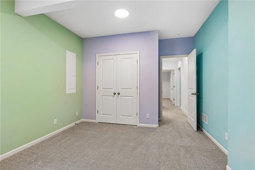 Photo 36 of 53 - 16236 Broadmoor Street, Overland Park, KS 66085