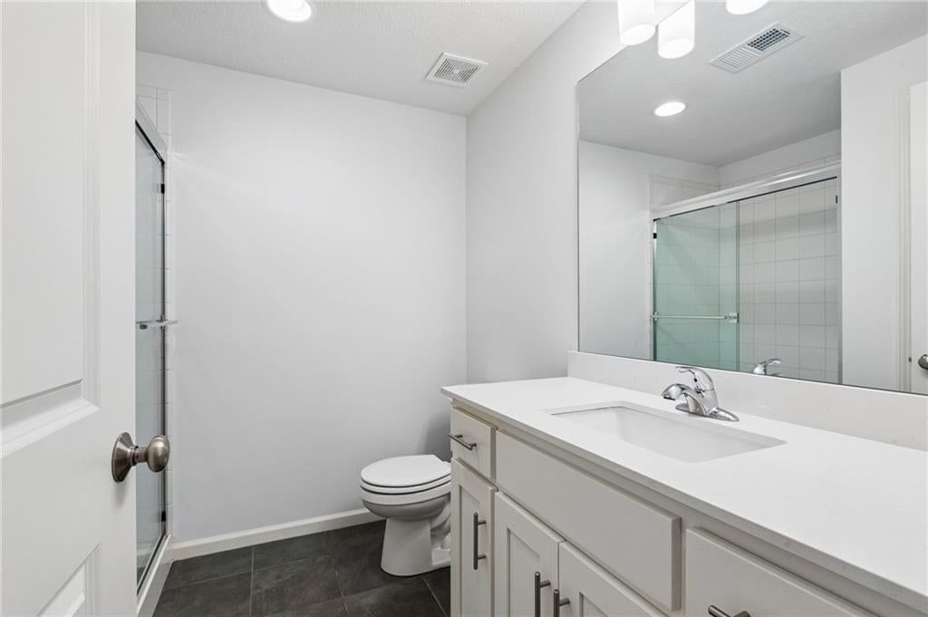 Photo 37 of 53 - 16236 Broadmoor Street, Overland Park, KS 66085