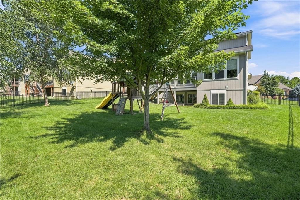 8612 N Farley Avenue — photo 47