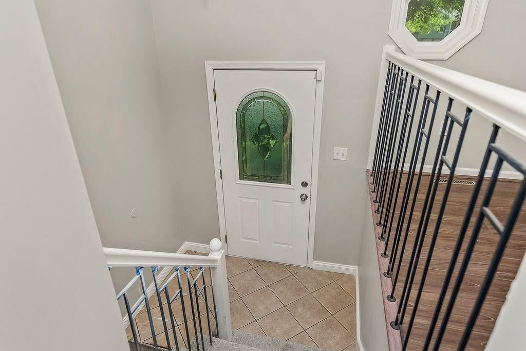 401 SE Mt Vernon Drive — photo 3