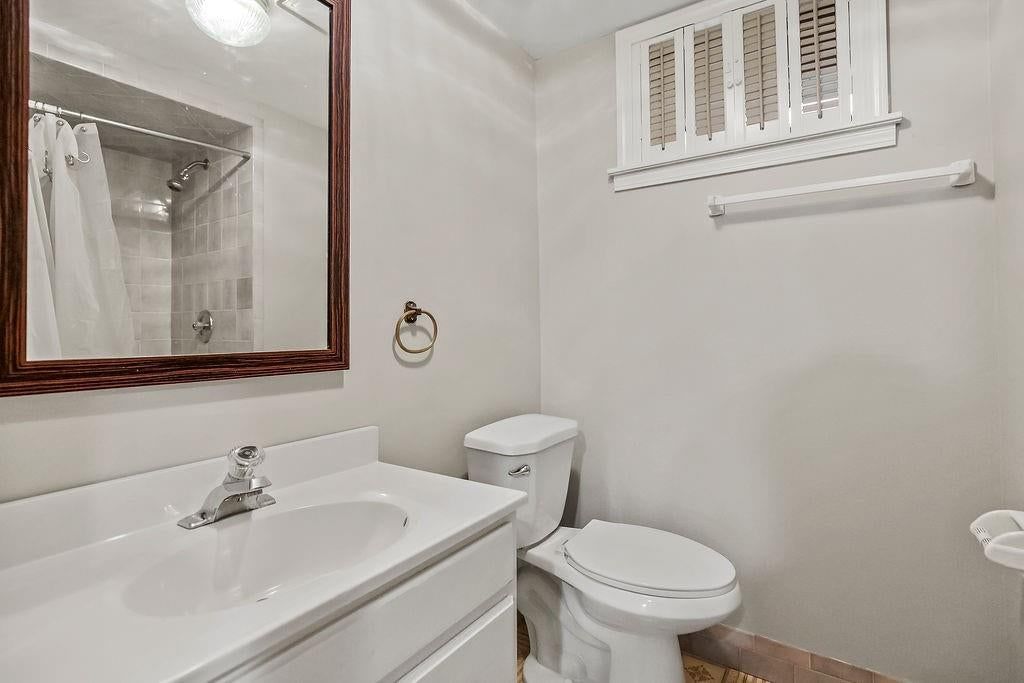 401 SE Mt Vernon Drive — photo 20
