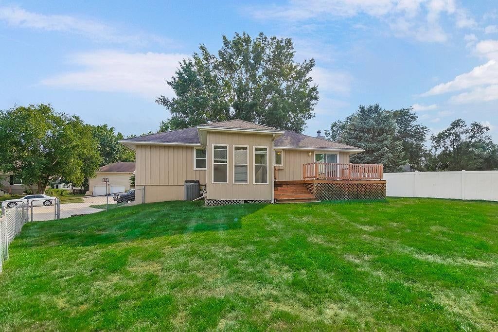 401 SE Mt Vernon Drive — photo 26