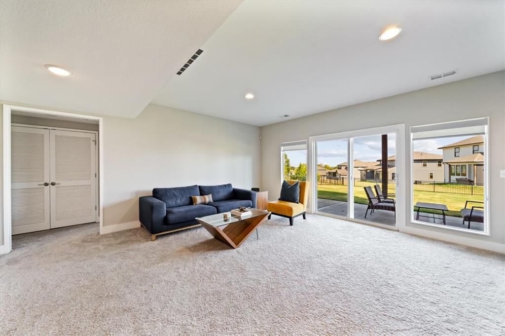 17201 Bradshaw Street — photo 24