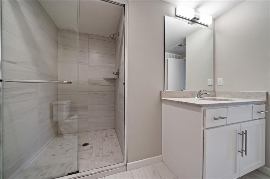17201 Bradshaw Street — photo 27