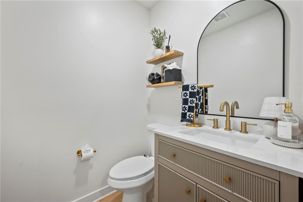 2720 W 51st Street — photo 12