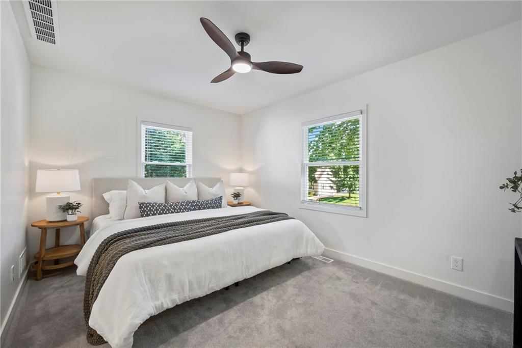 2720 W 51st Street — photo 13