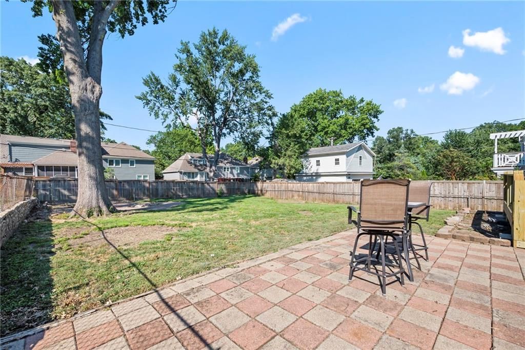 2720 W 51st Street — photo 21