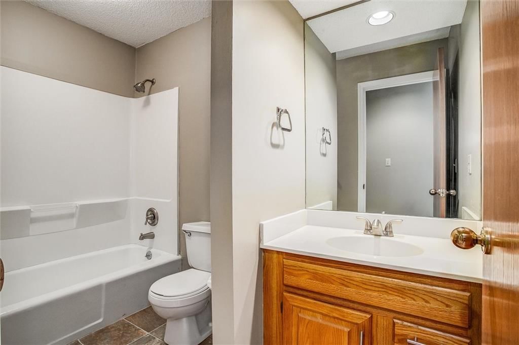 Photo 19 of 29 - 1205 NW Village Drive #D, Blue Springs, MO 64015
