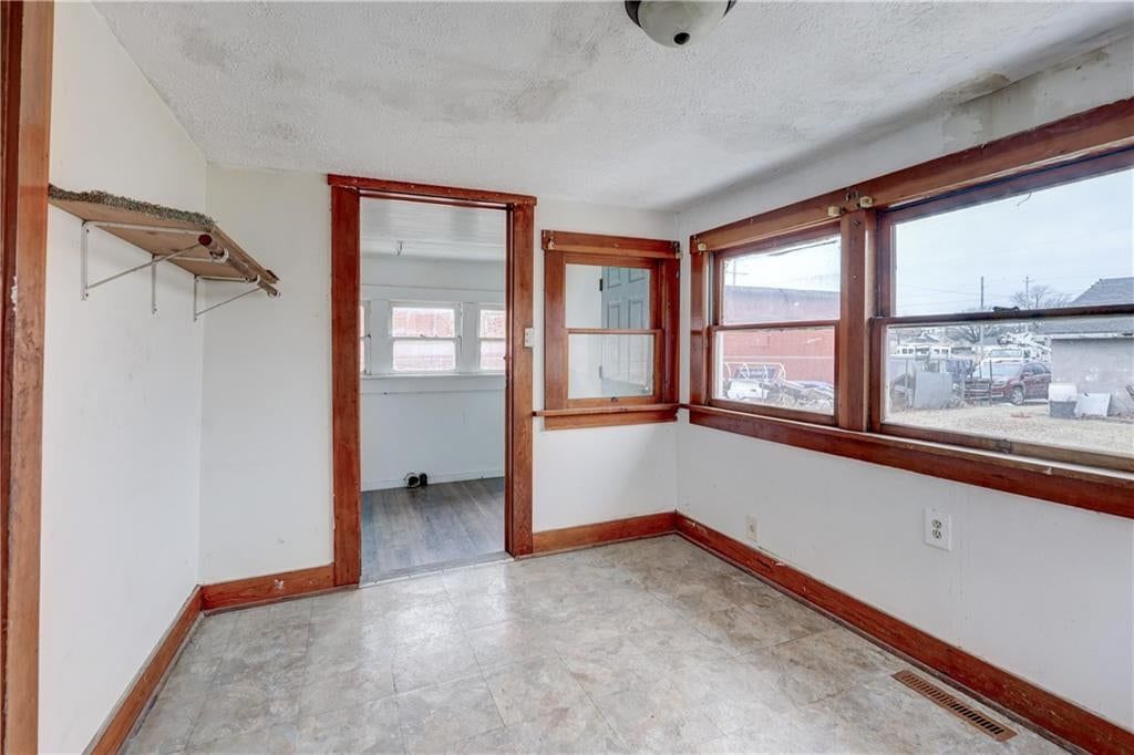 703 N Grand Street — photo 14