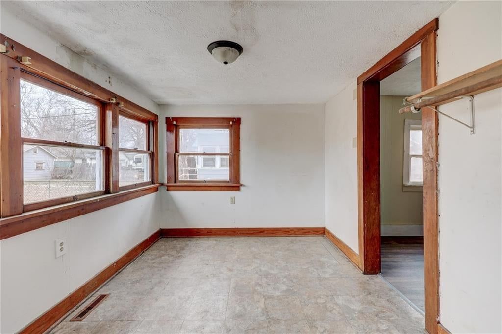 703 N Grand Street — photo 15