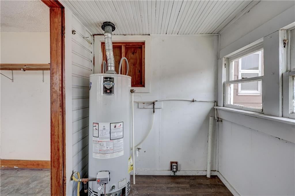 703 N Grand Street — photo 17