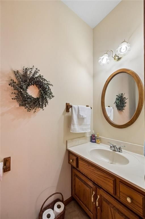 Photo 33 of 51 - 5417 N Walnut Street, Kansas City, MO 64118
