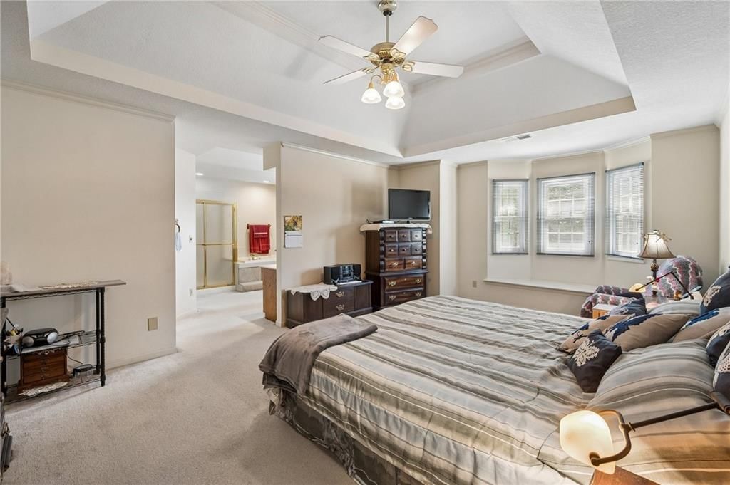 Photo 35 of 51 - 5417 N Walnut Street, Kansas City, MO 64118