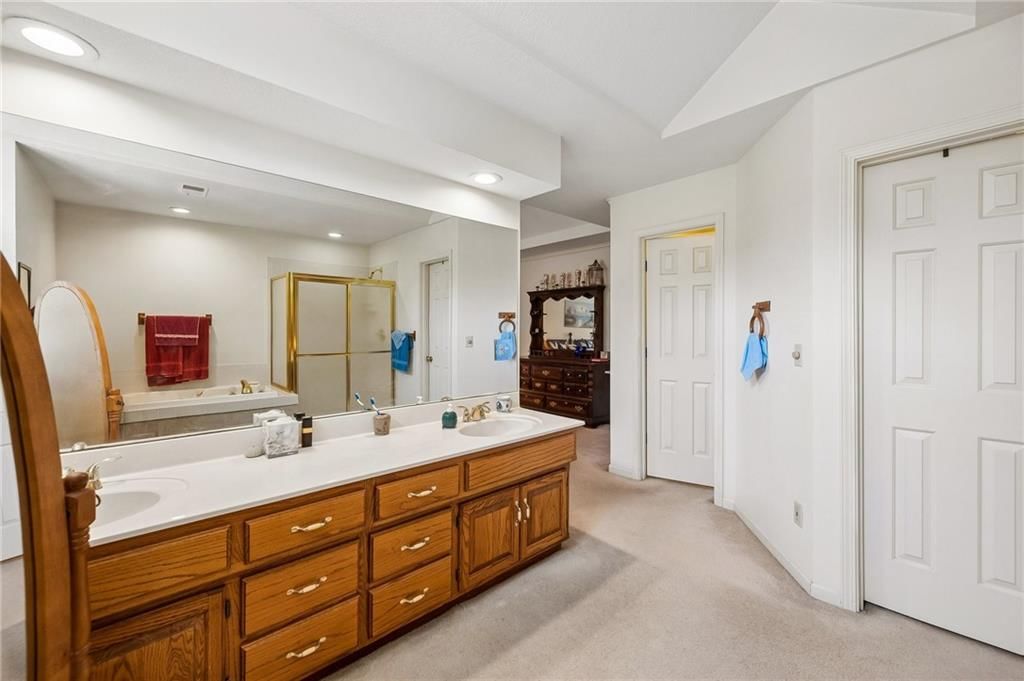 Photo 38 of 51, 5417 N Walnut Street, Kansas City, MO 64118
