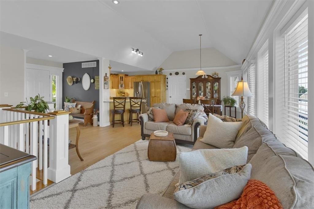 414 Foxglove Street — photo 15