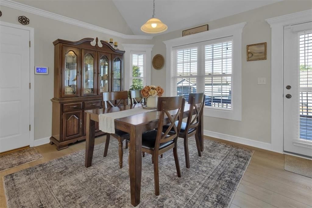 414 Foxglove Street — photo 17