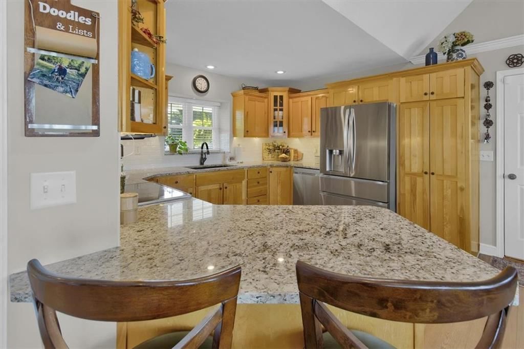 414 Foxglove Street — photo 21
