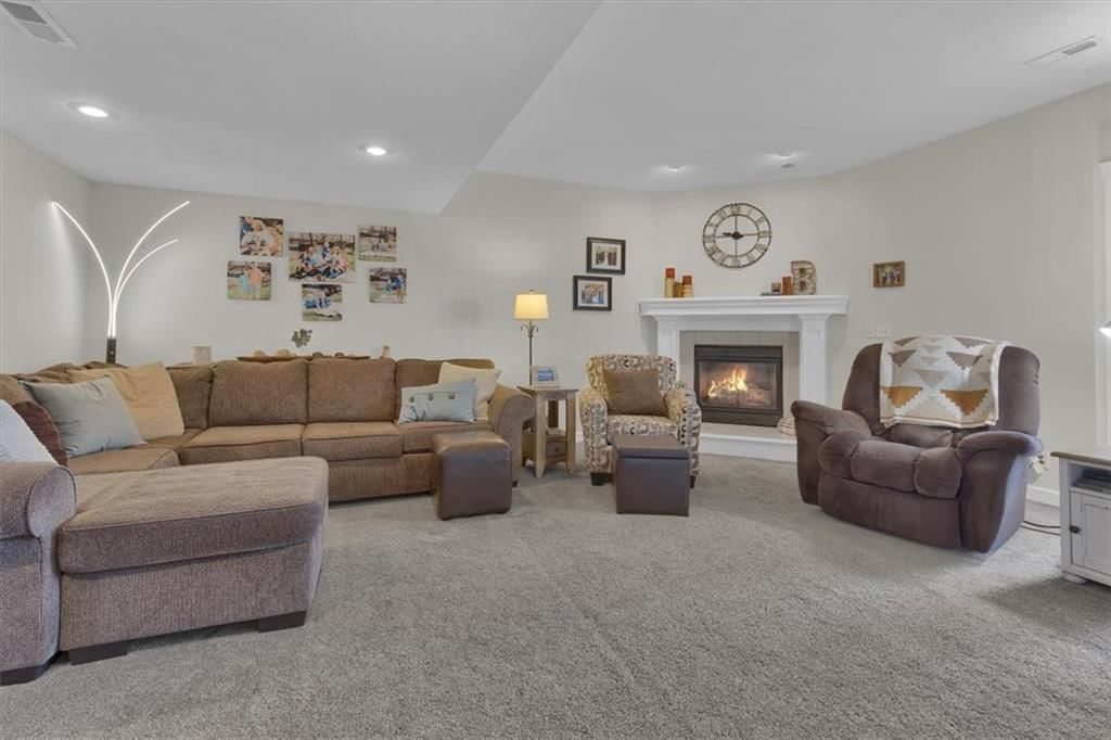 414 Foxglove Street — photo 38