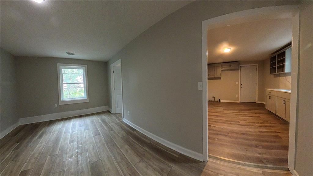 4770 RAILROAD Avenue — photo 12