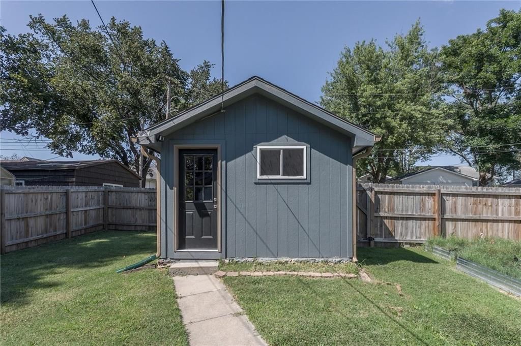 1120 Pacific Avenue — photo 24