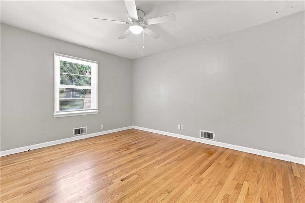 12404 Cherry Street — photo 19