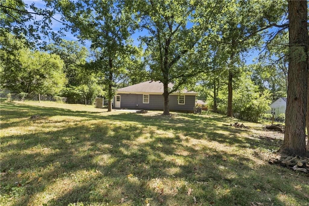 12404 Cherry Street — photo 22