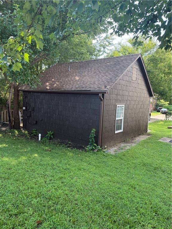 704 Rhodes Avenue — photo 11