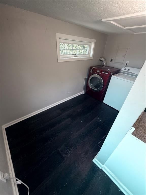 704 Rhodes Avenue — photo 32