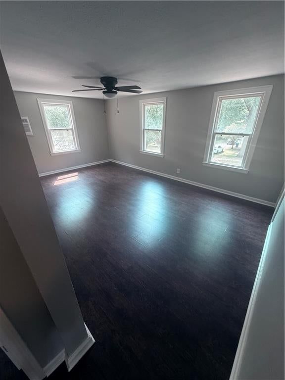 704 Rhodes Avenue — photo 34