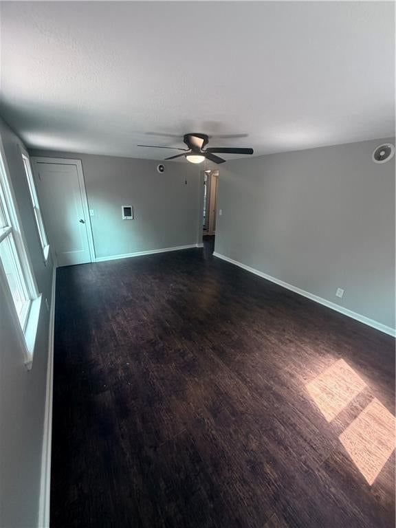 704 Rhodes Avenue — photo 35