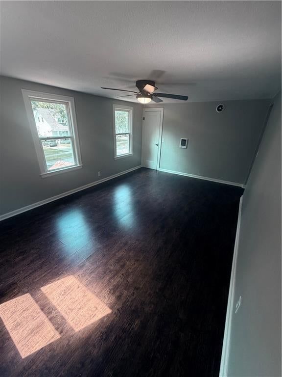 704 Rhodes Avenue — photo 36