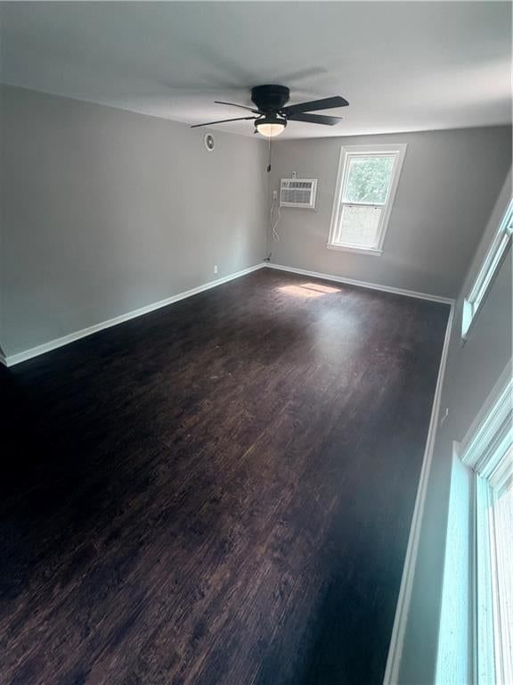 704 Rhodes Avenue — photo 37