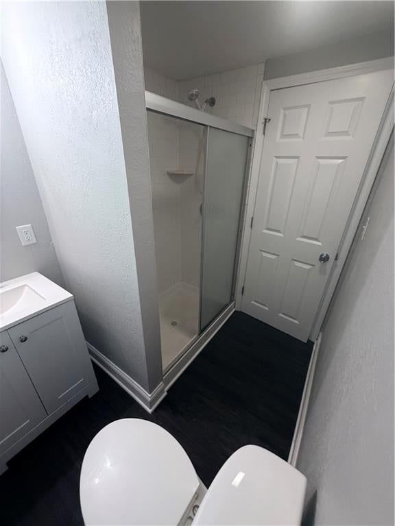 704 Rhodes Avenue — photo 39