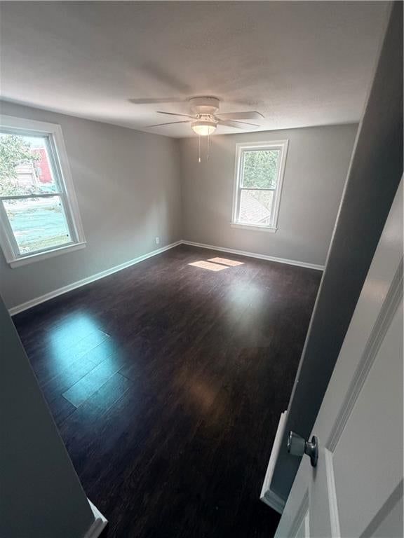704 Rhodes Avenue — photo 43