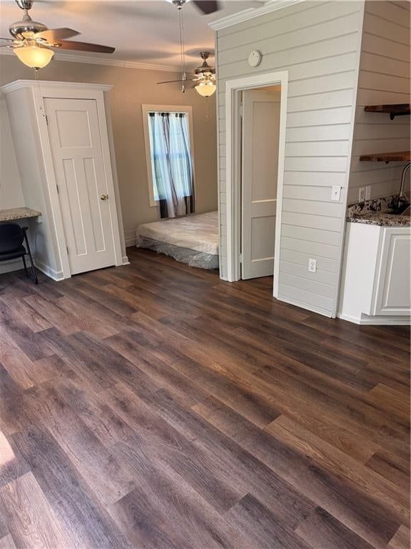 704 Rhodes Avenue — photo 53