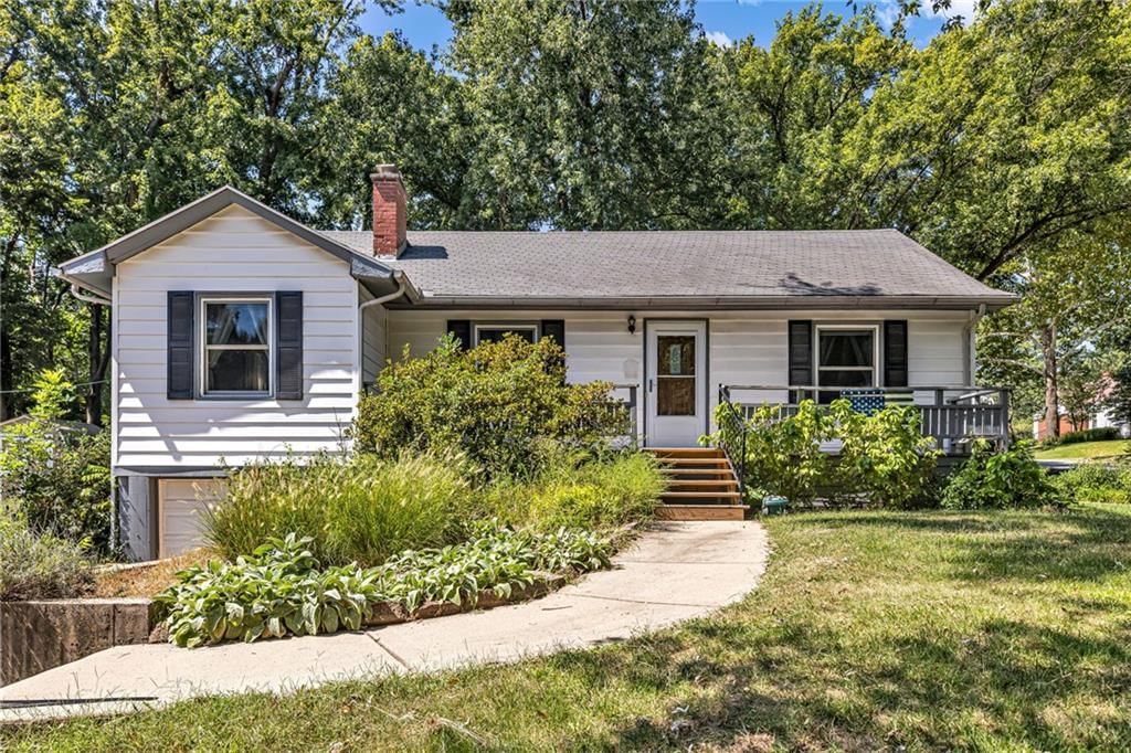5530 N Spruce Avenue, Kansas City, MO