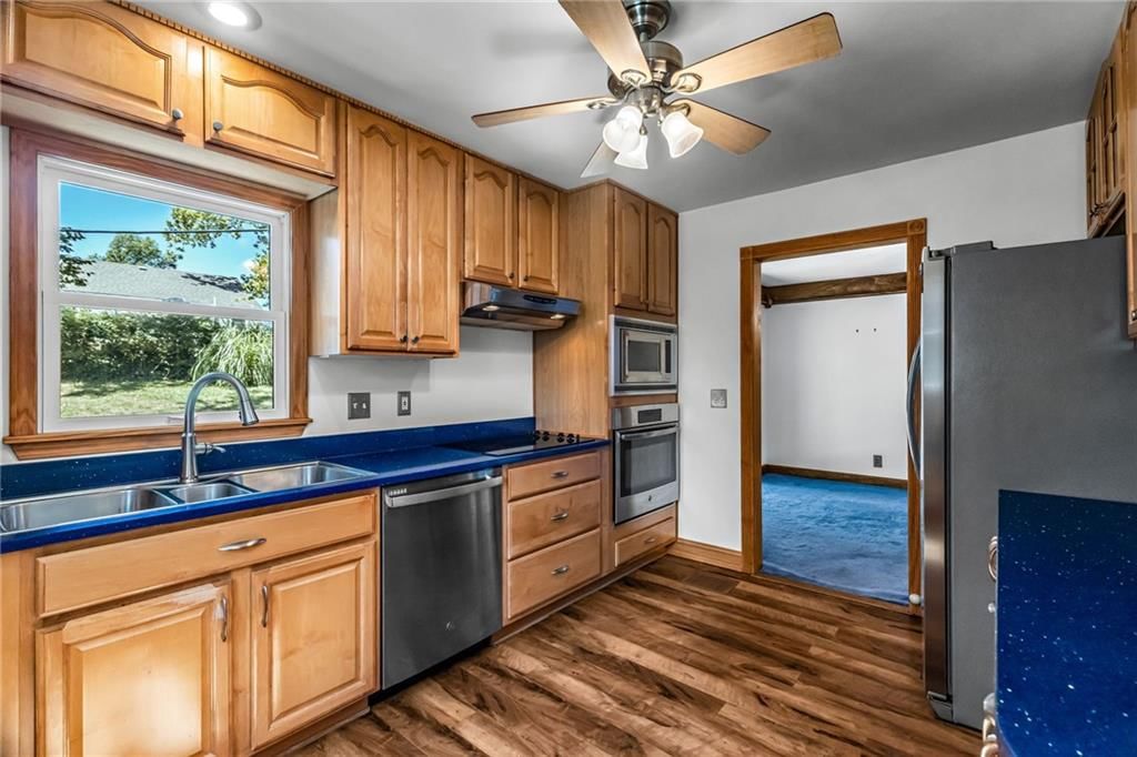 5530 N Spruce Avenue, Kansas City, MO: listing photo 3